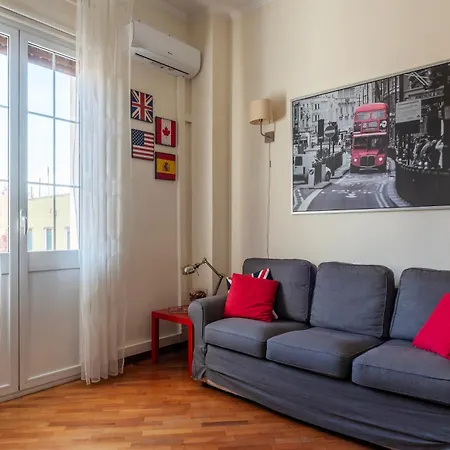 Guesthost - Bright Near Piazza Bologna Apartment Rome