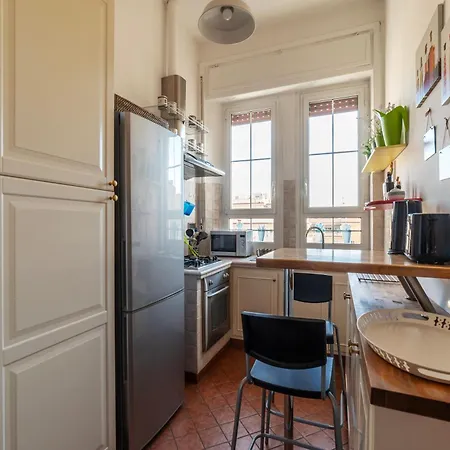 Apartman Guesthost - Bright Near Piazza Bologna