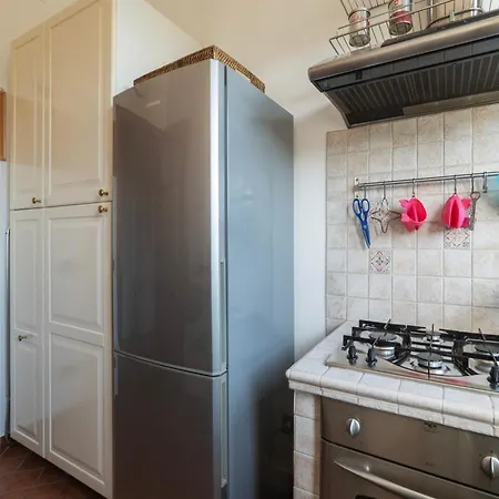Guesthost - Bright Near Piazza Bologna Apartman *