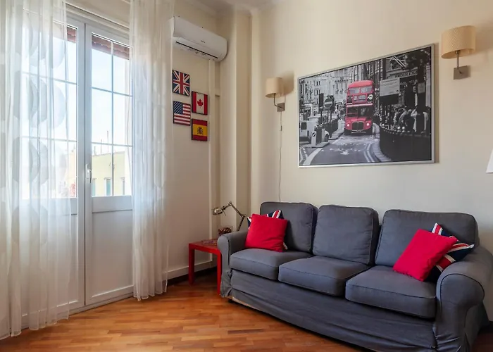 Guesthost - Bright Near Piazza Bologna Apartment Rome